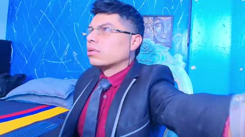 Snapshot of aquilestaylor chatting on June 2026 12:29:01 PM aquilestaylor online show from June 2026 12:29:01 PM