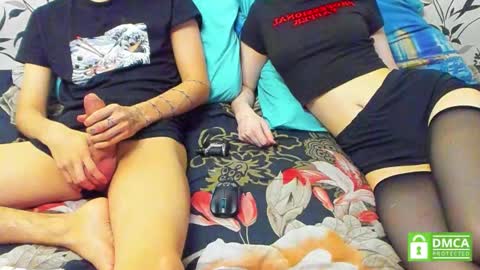 aqumaqqw online show from October 2025 01:32:01 PM