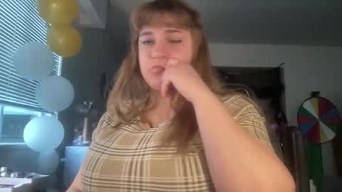 BustyPrincessLeila online show from February 2026 04:16:01 PM