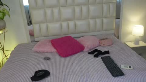 Snapshot of aradia_01 chatting on January 2025 05:34:01 AM online show from January 2025 05:34:01 AM