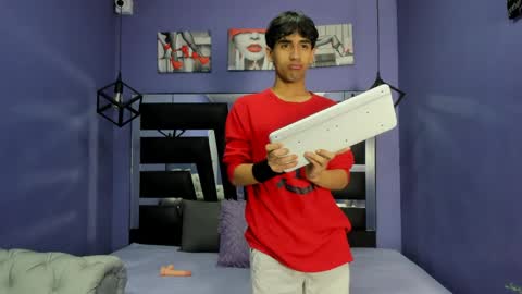 Archie online show from April 2026 03:18:01 AM