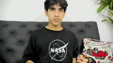 Archie online show from April 2026 07:45:01 AM