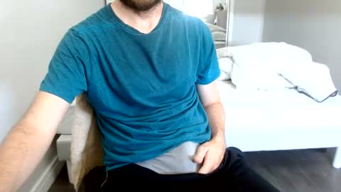 Snapshot of arekusan6 chatting on June 2026 11:27:01 AM Arek online show from June 2026 11:27:01 AM