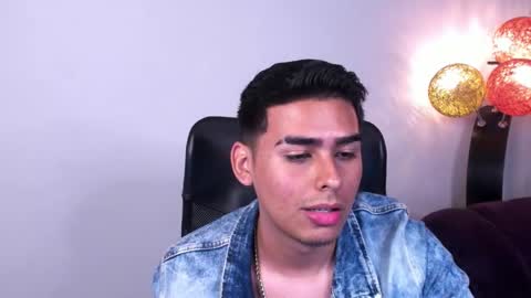 Snapshot of arescolt chatting on November 2025 02:51:01 PM MATTHEW online show from November 2025 02:51:01 PM