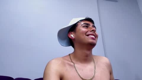 Snapshot of arescolt chatting on November 2025 06:08:01 PM MATTHEW online show from November 2025 06:08:01 PM