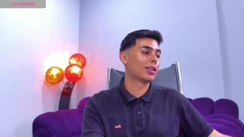 Snapshot of arescolt chatting on November 2025 04:31:02 PM MATTHEW online show from November 2025 04:31:02 PM