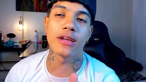 Snapshot of aress444 chatting on November 2025 10:19:01 PM aress444 online show from November 2025 10:19:01 PM