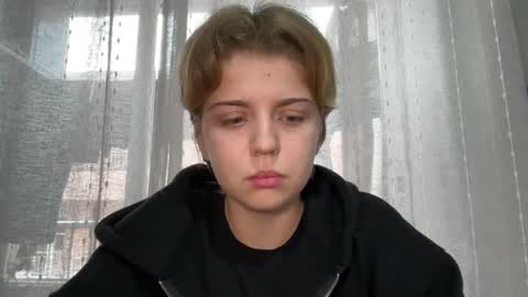 ari_crystal online show from January 2026 04:12:02 PM