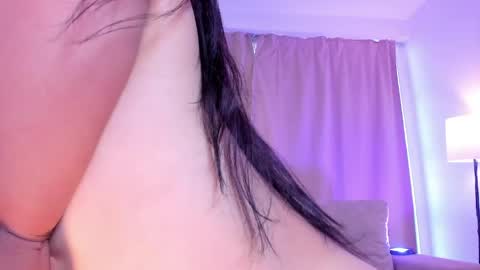 Snapshot of ari_es chatting on April 2026 07:58:01 PM Ari online show from April 2026 07:58:01 PM
