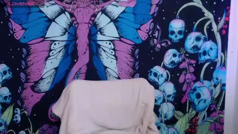 Ahri James online show from May 2026 10:15:02 PM
