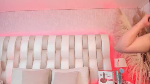 ari_lynn_ online show from April 2026 03:09:02 AM