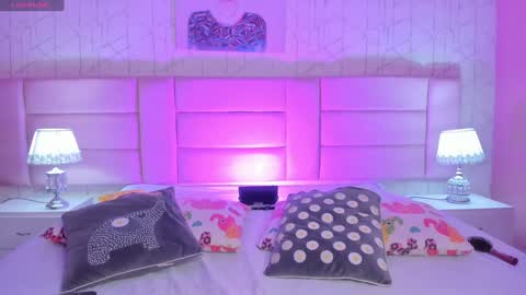 Ari  online show from January 2025 01:15:01 AM