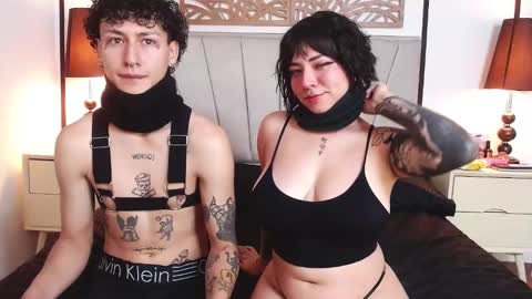 aria y orien  online show from March 2025 11:10:02 AM