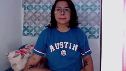 Snapshot of aria_bronw chatting on September 2025 02:05:02 PM AriaBronw online show from September 2025 02:05:02 PM