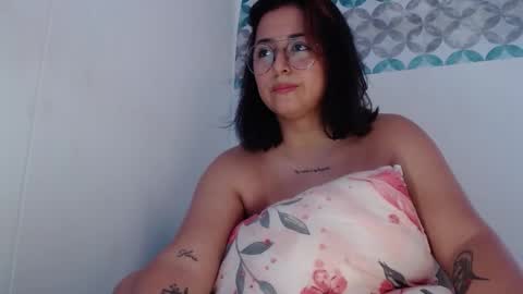 Snapshot of aria_bronw chatting on September 2025 02:55:02 PM AriaBronw online show from September 2025 02:55:02 PM