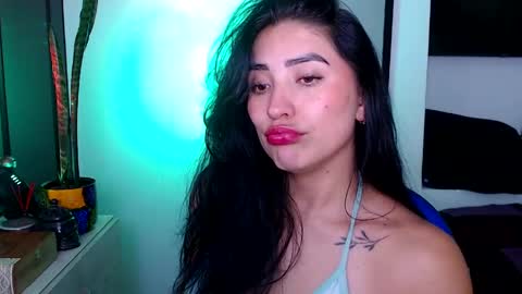 Snapshot of aria_castelli chatting on May 2026 04:08:02 AM Aria Castelli online show from May 2026 04:08:02 AM