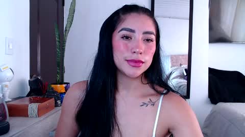 Snapshot of aria_castelli chatting on May 2026 03:39:01 PM Aria Castelli online show from May 2026 03:39:01 PM