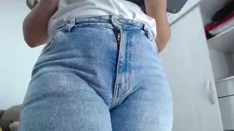 Snapshot of ariacoral chatting on November 2025 12:55:01 PM ariacoral online show from November 2025 12:55:01 PM