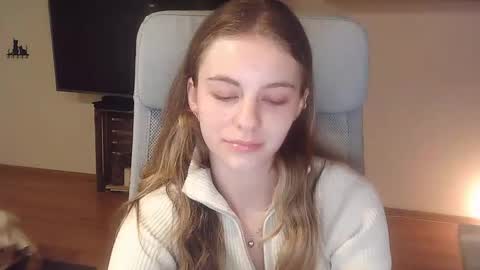 Snapshot of ariacreazy chatting on October 2025 09:21:02 PM AriaCreazy online show from October 2025 09:21:02 PM