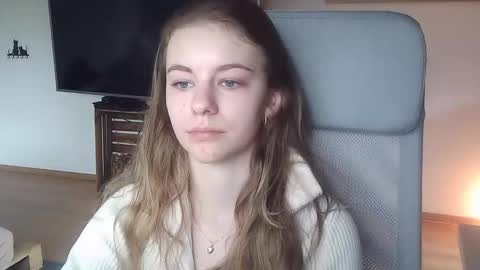 Snapshot of ariacreazy chatting on October 2025 09:24:02 AM AriaCreazy online show from October 2025 09:24:02 AM