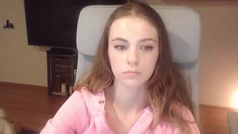 Snapshot of ariacreazy chatting on October 2025 09:27:01 PM AriaCreazy online show from October 2025 09:27:01 PM