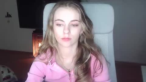 Snapshot of ariacreazy chatting on December 2025 09:20:01 PM AriaCreazy online show from December 2025 09:20:01 PM