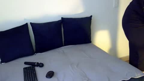  A r i a d n a online show from April 2026 01:41:01 PM