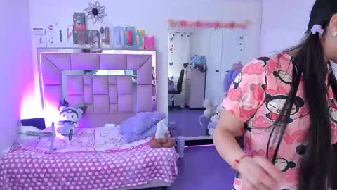 ariadnacappelletty online show from March 2026 05:07:02 PM