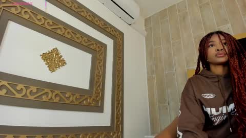 Aria Foster online show from October 2025 12:18:01 AM