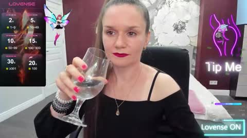 AriaGray online show from September 2025 08:35:01 AM