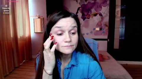 AriaGray online show from April 2026 12:28:02 PM