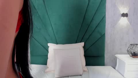 ARIANA online show from January 2025 11:48:02 AM