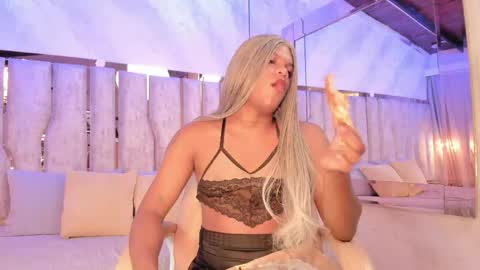Snapshot of ariana_grande233 chatting on May 2026 11:48:02 AM ariana_grande233 online show from May 2026 11:48:02 AM