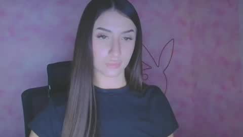 Ariana online show from November 2025 06:57:02 AM