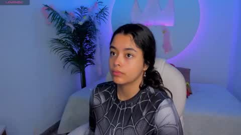 Ariana  online show from November 2025 12:18:02 PM