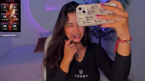 Ariana  online show from November 2025 12:59:03 PM