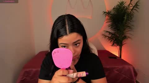 Ariana  online show from December 2025 12:43:01 PM