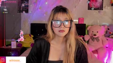 Ariana  online show from November 2025 10:37:02 AM