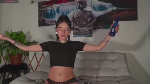 ariana_whitee online show from February 2026 07:24:02 AM