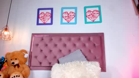 Snapshot of ariana_zc_ chatting on March 2025 11:49:02 PM Susan online show from March 2025 11:49:02 PM