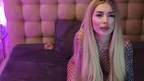 Snapshot of arianaari88 chatting on March 2025 10:08:02 PM Ariana online show from March 2025 10:08:02 PM