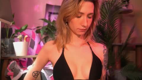 Olivka online show from March 2026 06:21:01 AM