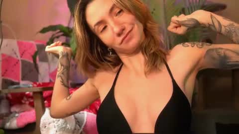Snapshot of arianna_richi chatting on June 2026 09:57:02 AM Olivka online show from June 2026 09:57:02 AM
