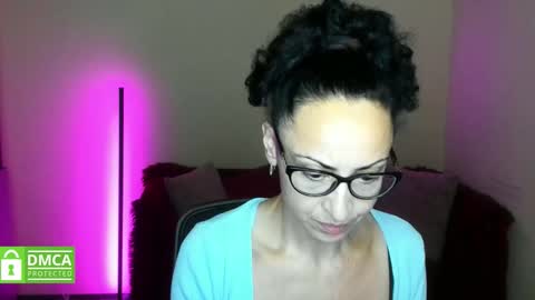 Snapshot of arianna_tifany chatting on November 2025 06:42:02 PM Arianna online show from November 2025 06:42:02 PM