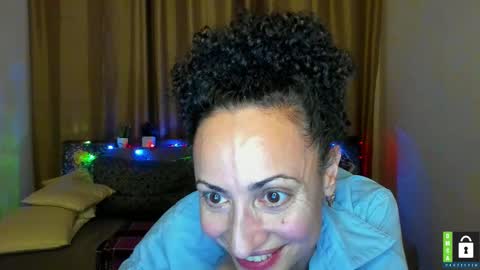 Snapshot of arianna_tifany chatting on November 2025 07:11:02 AM Arianna online show from November 2025 07:11:02 AM