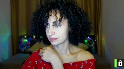 Snapshot of arianna_tifany chatting on November 2025 06:23:02 PM Arianna online show from November 2025 06:23:02 PM