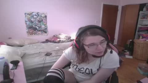 Ariathebrat online show from April 2026 09:27:01 PM
