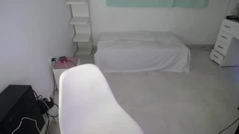 Snapshot of ariel_princess02 chatting on March 2025 02:04:01 AM daniella online show from March 2025 02:04:01 AM