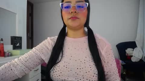 Snapshot of ariel_princess02 chatting on October 2025 02:45:01 AM daniella online show from October 2025 02:45:01 AM