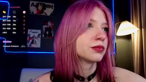 Snapshot of arielabradberry chatting on April 2026 10:29:01 AM Ariel online show from April 2026 10:29:01 AM